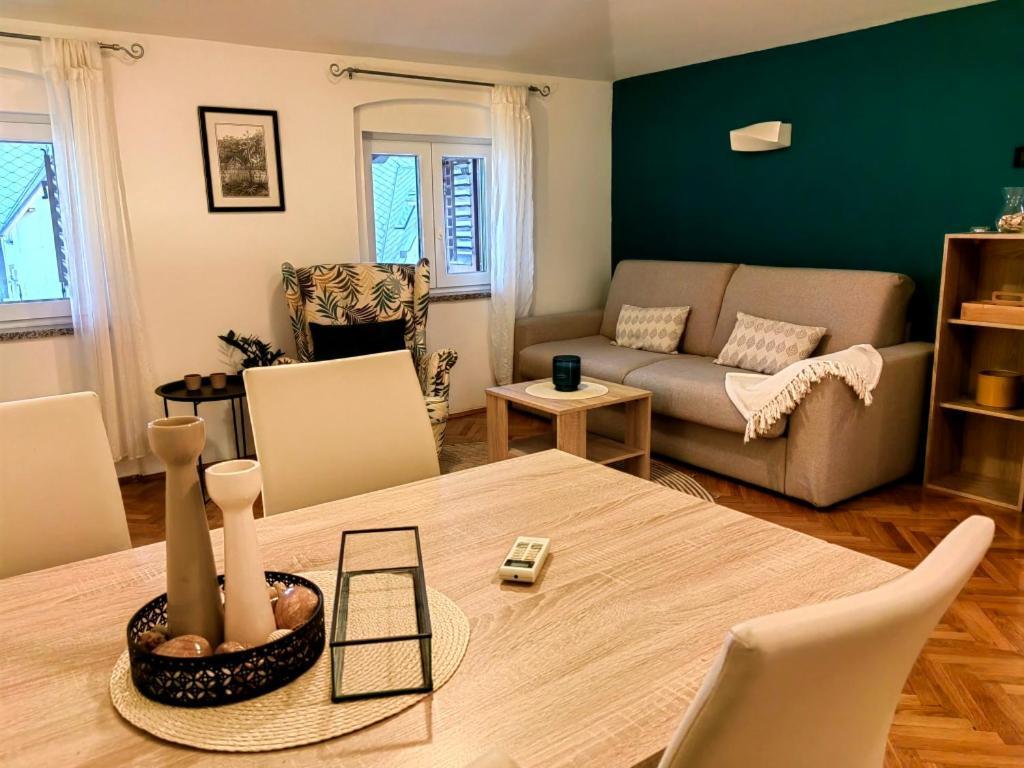 Apartment Albina Opatija Bagian luar foto